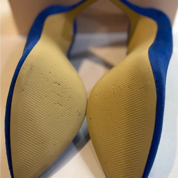 BCBGeneration Royal Blue Pointed-Toe D'Orsay Pumps. Stiletto Size 8 - Picture 5 of 5